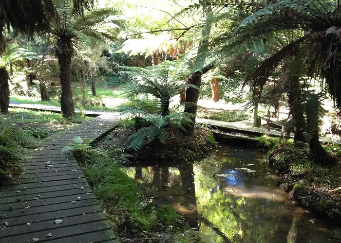 Golden Springs Motel, Holiday Park 3*