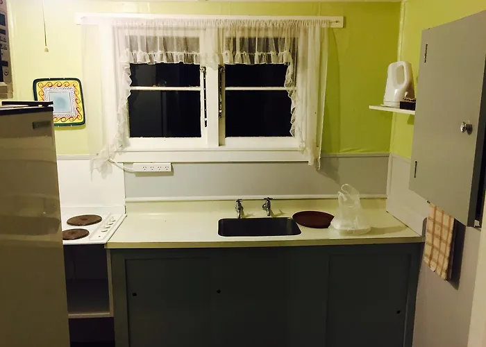 Golden Springs Motel, Holiday Park Motel 3*