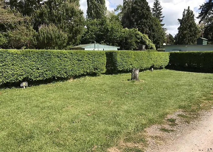 Golden Springs Motel, Holiday Park 3*